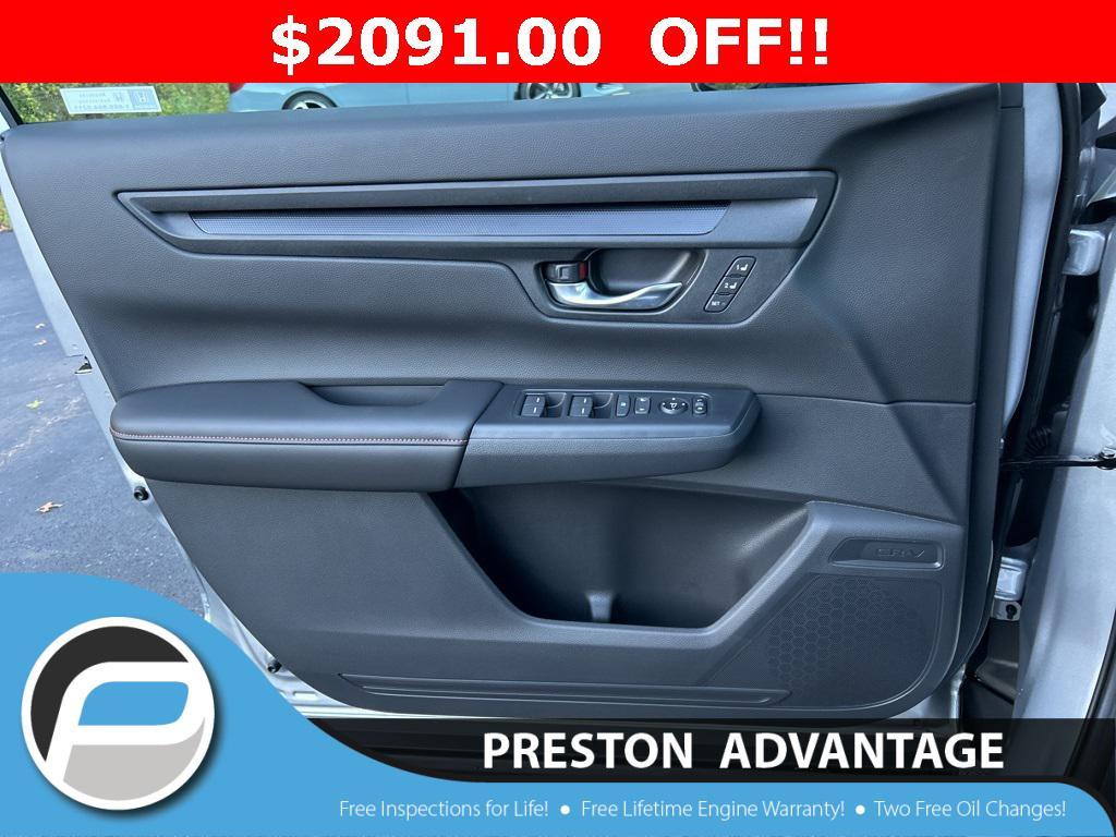 new 2026 Honda CR-V Hybrid car, priced at $39,584