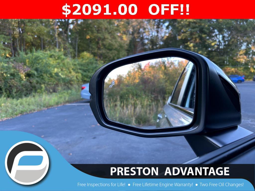 new 2026 Honda CR-V Hybrid car, priced at $39,584