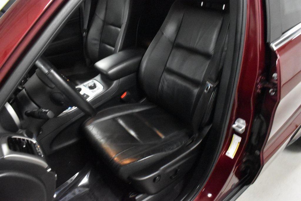 used 2018 Jeep Grand Cherokee car, priced at $17,174