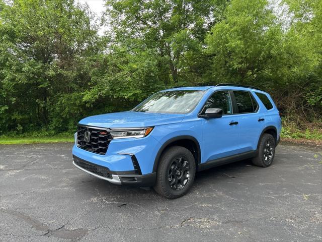new 2025 Honda Pilot car, priced at $49,810