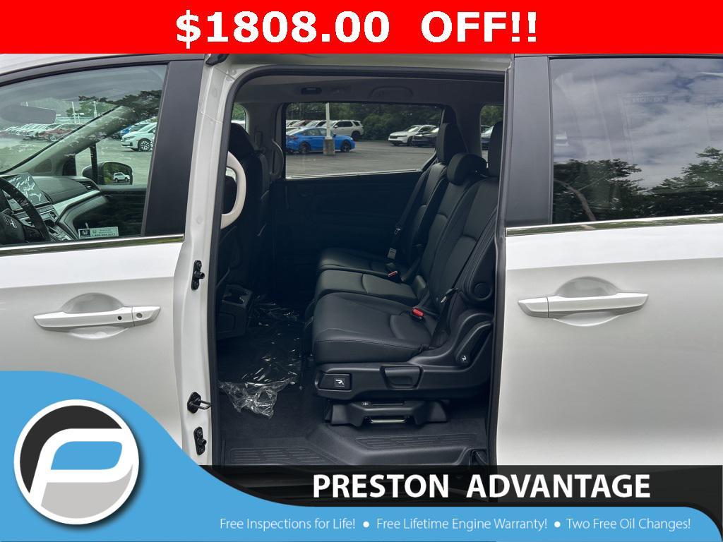 new 2026 Honda Odyssey car, priced at $42,019