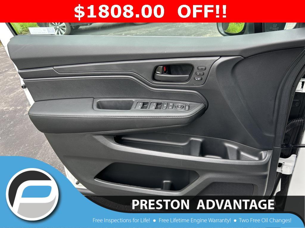 new 2026 Honda Odyssey car, priced at $42,019