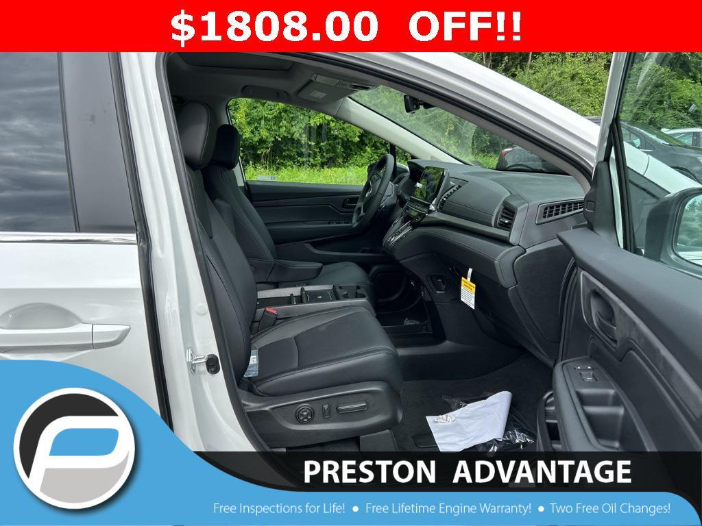 new 2026 Honda Odyssey car, priced at $42,019