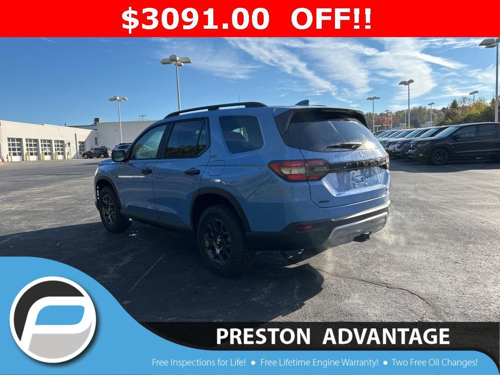 new 2025 Honda Pilot car, priced at $50,350