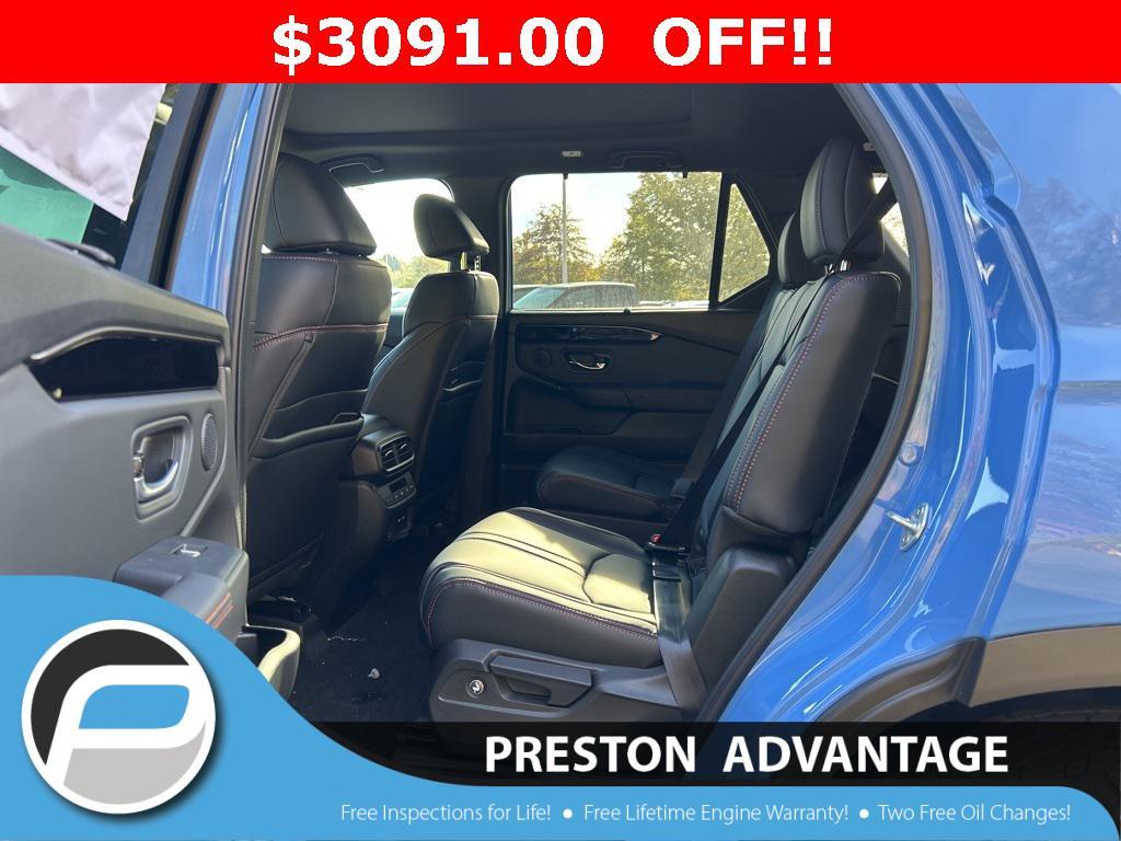 new 2025 Honda Pilot car, priced at $50,350
