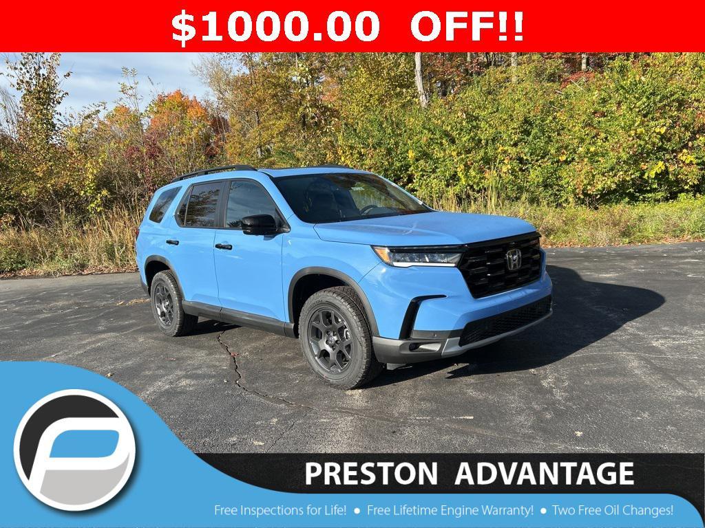 new 2025 Honda Pilot car, priced at $50,350