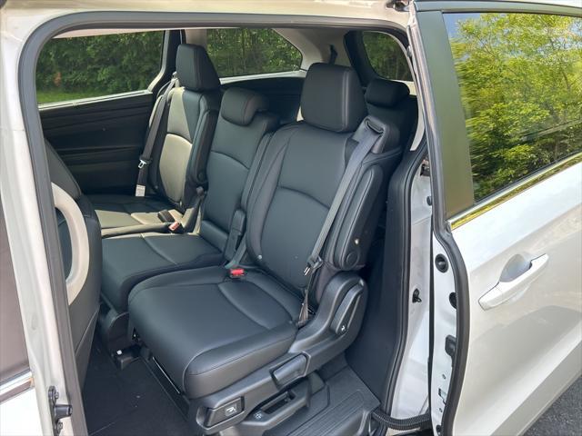 new 2025 Honda Odyssey car, priced at $42,230