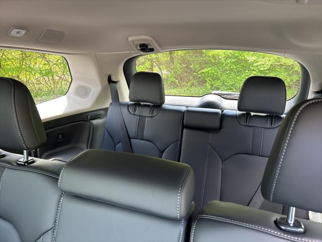 new 2025 Honda Pilot car, priced at $49,539