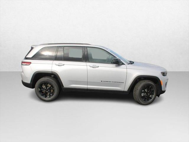 new 2025 Jeep Grand Cherokee car, priced at $47,525