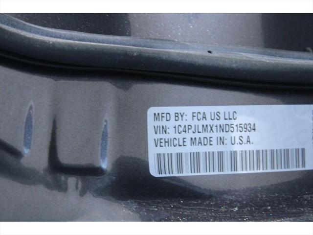 used 2022 Jeep Cherokee car, priced at $24,995