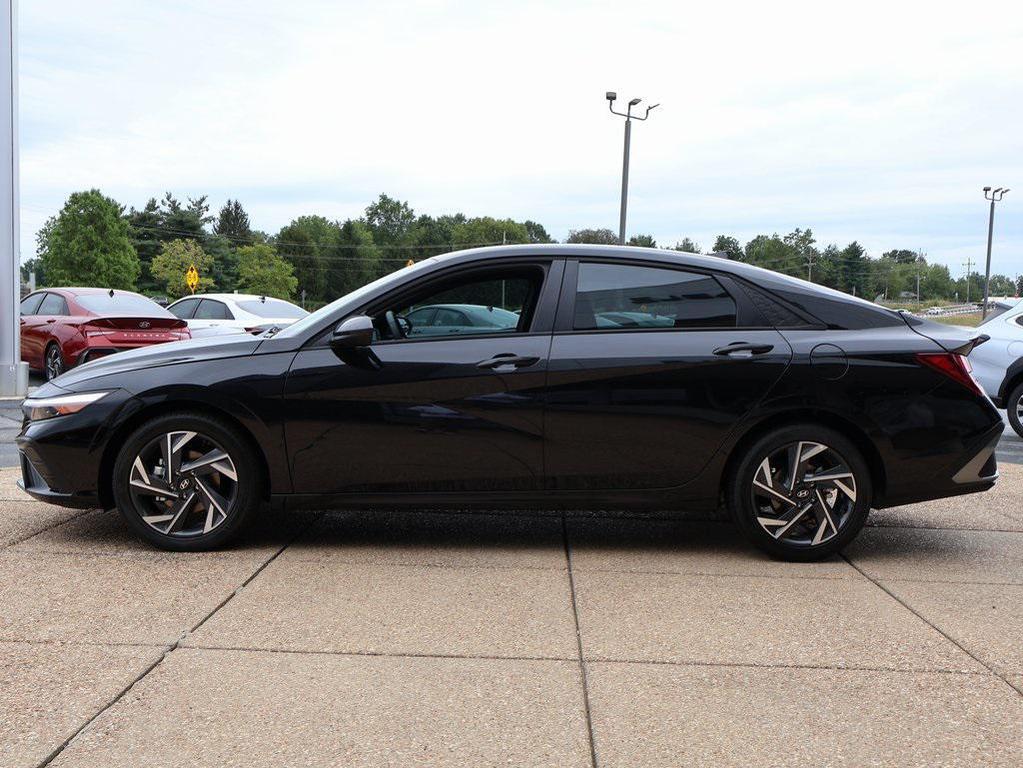 new 2025 Hyundai Elantra car, priced at $24,239