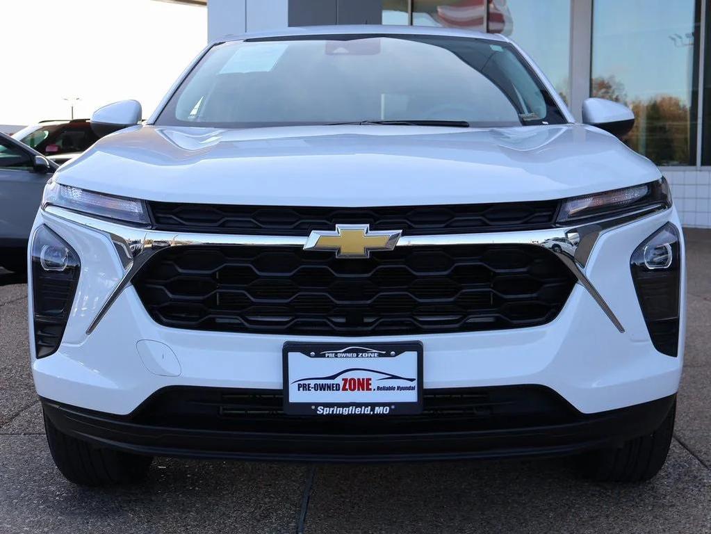 used 2025 Chevrolet Trax car, priced at $21,443