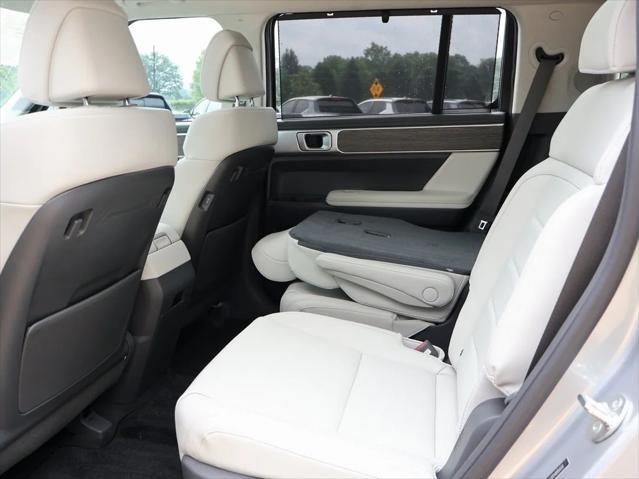 used 2025 Hyundai Santa Fe car, priced at $42,994