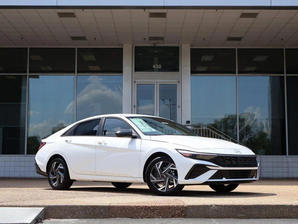 new 2025 Hyundai Elantra car, priced at $24,719