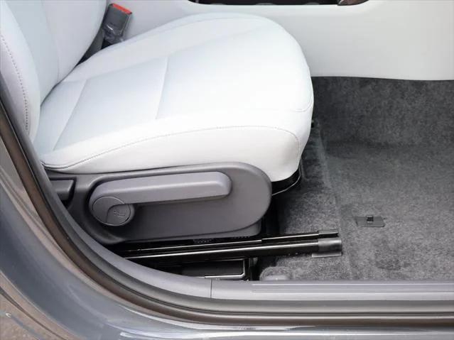 new 2025 Hyundai Kona car, priced at $29,913