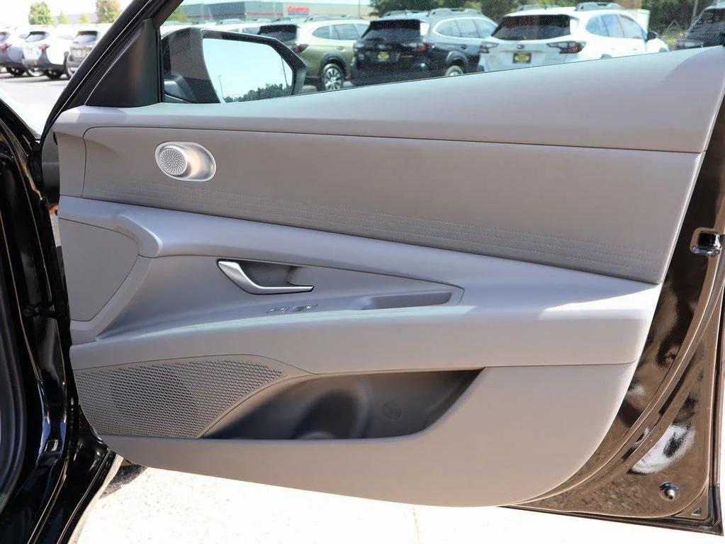 new 2025 Hyundai ELANTRA HEV car, priced at $23,480