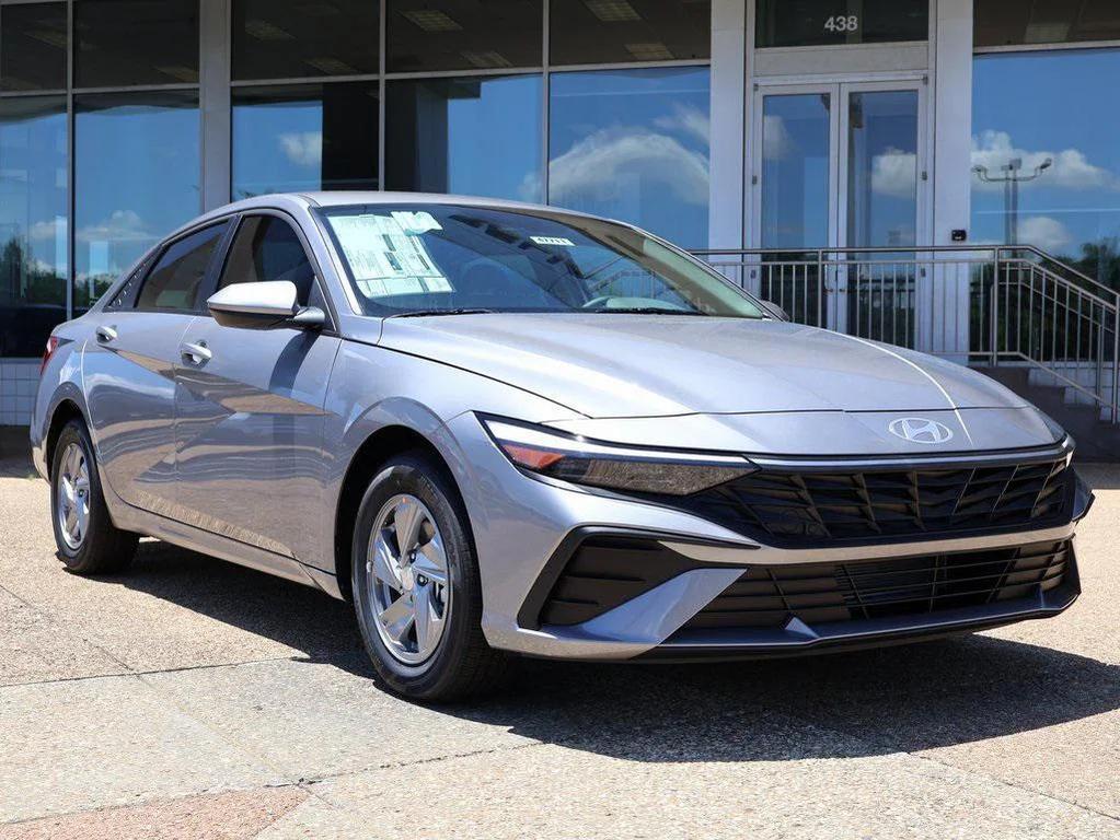 new 2025 Hyundai Elantra car, priced at $21,941