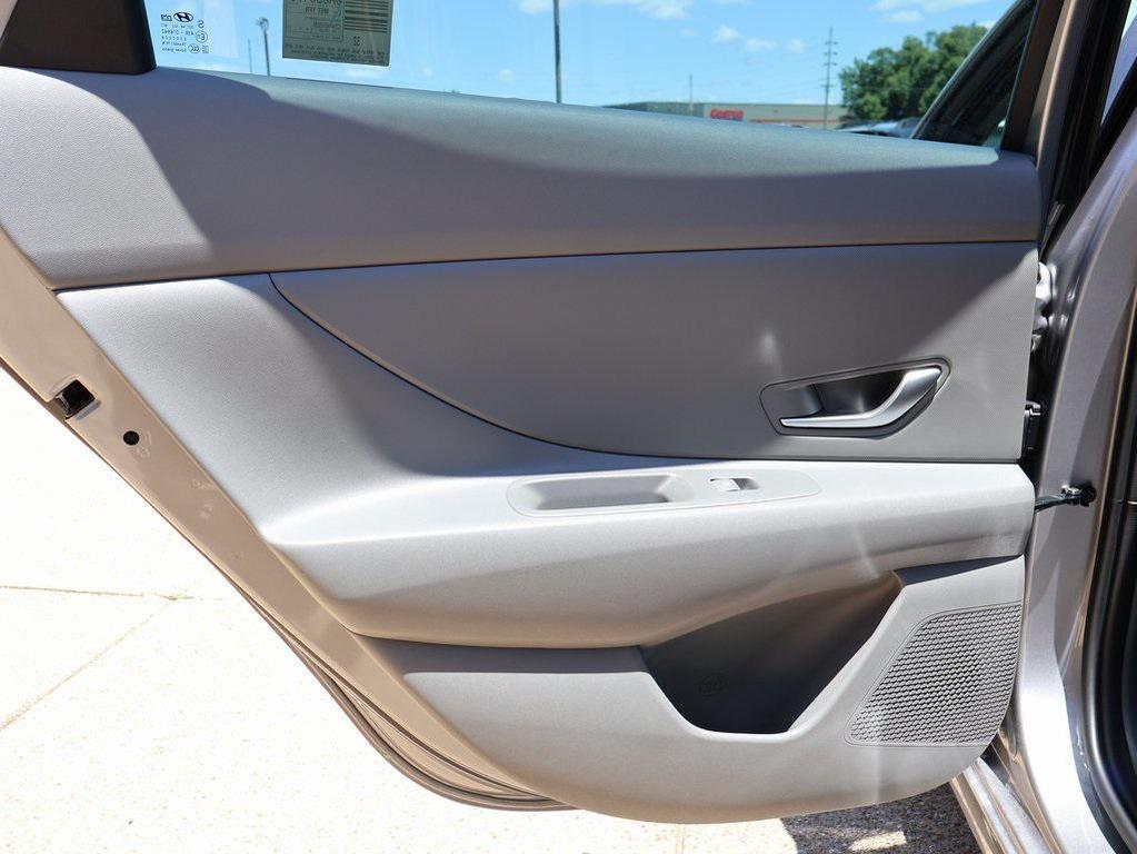 new 2025 Hyundai Elantra car, priced at $21,941