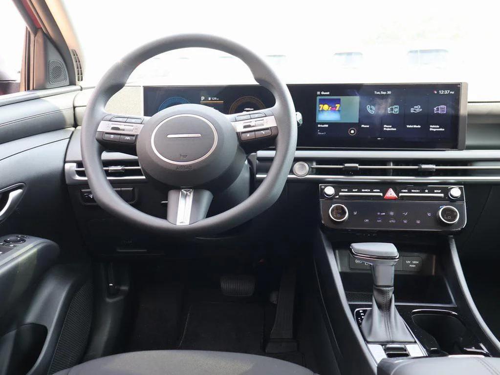 new 2026 Hyundai Tucson car, priced at $33,677