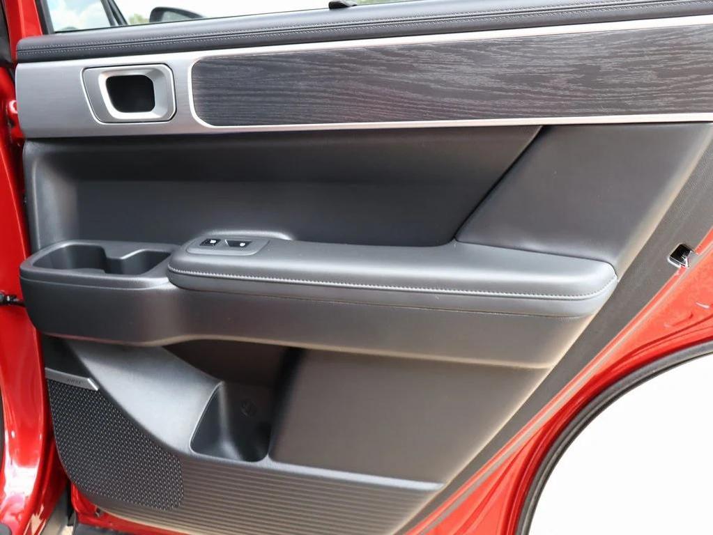 used 2025 Hyundai Santa Fe car, priced at $38,798