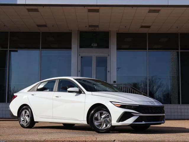 new 2025 Hyundai Elantra car, priced at $23,477