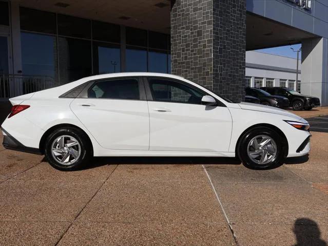 new 2025 Hyundai Elantra car, priced at $23,477