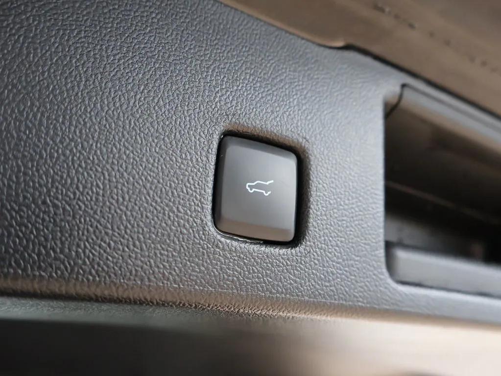 used 2025 Ford Escape car, priced at $30,998