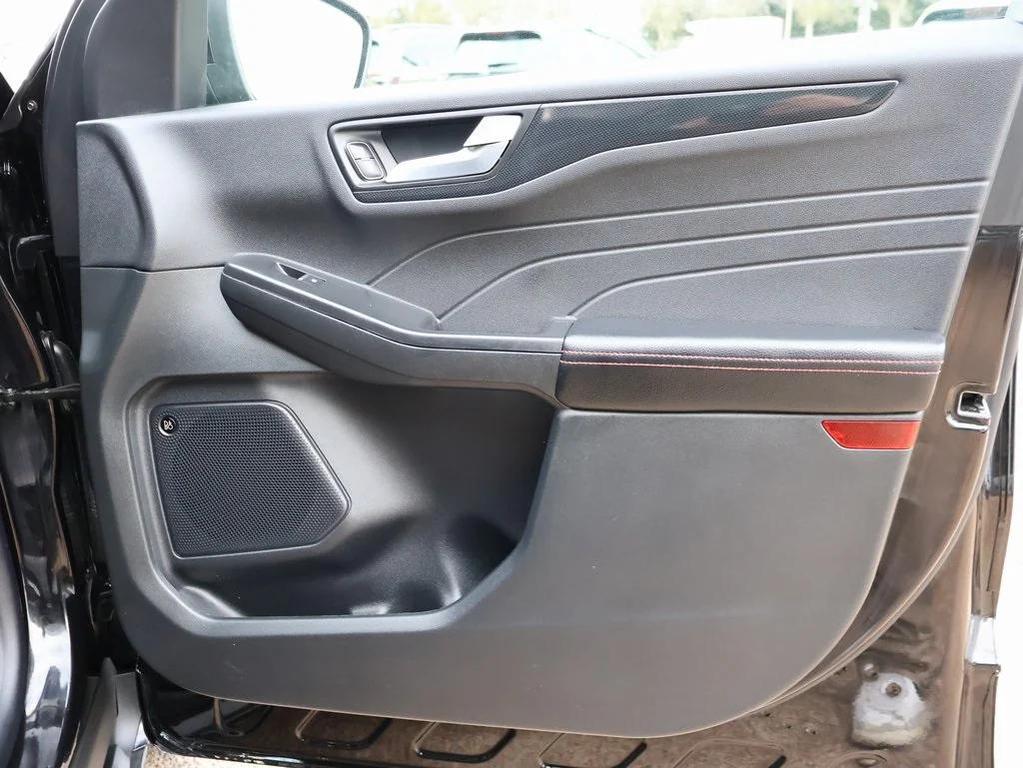 used 2025 Ford Escape car, priced at $30,998