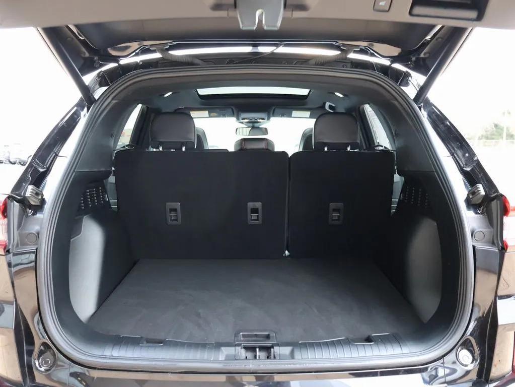 used 2025 Ford Escape car, priced at $30,998