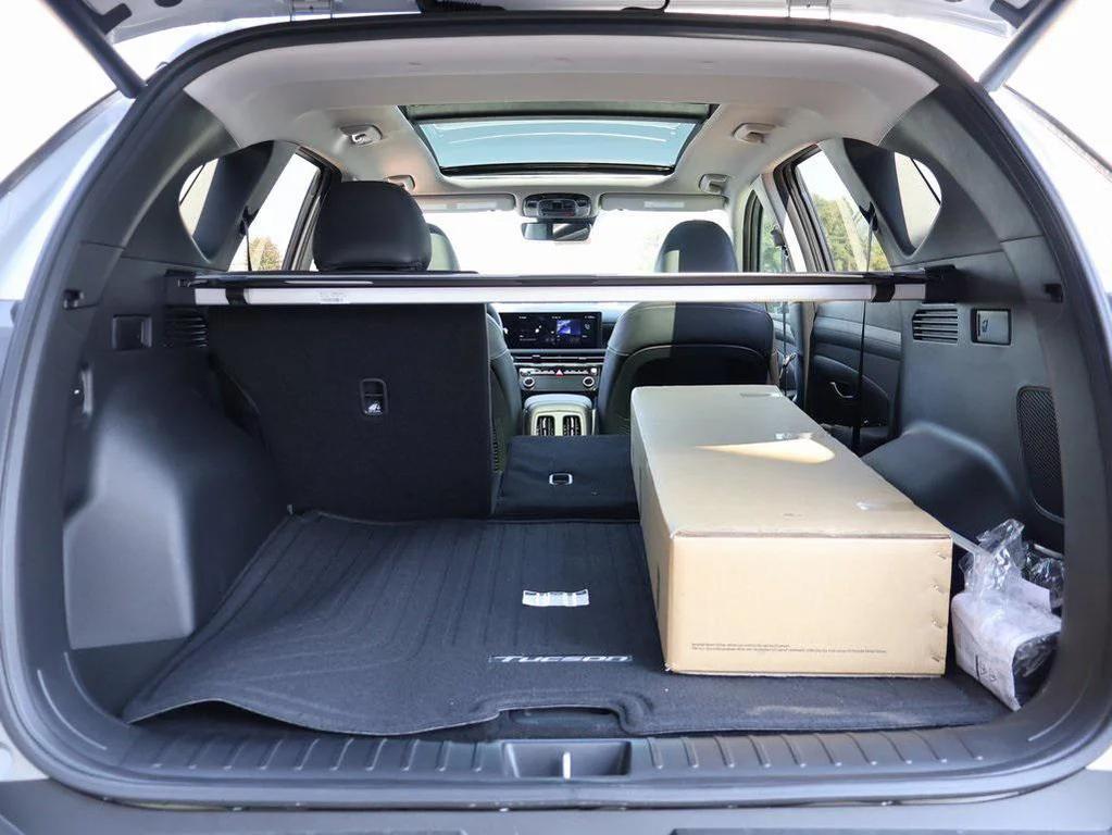 new 2025 Hyundai Tucson car, priced at $38,227