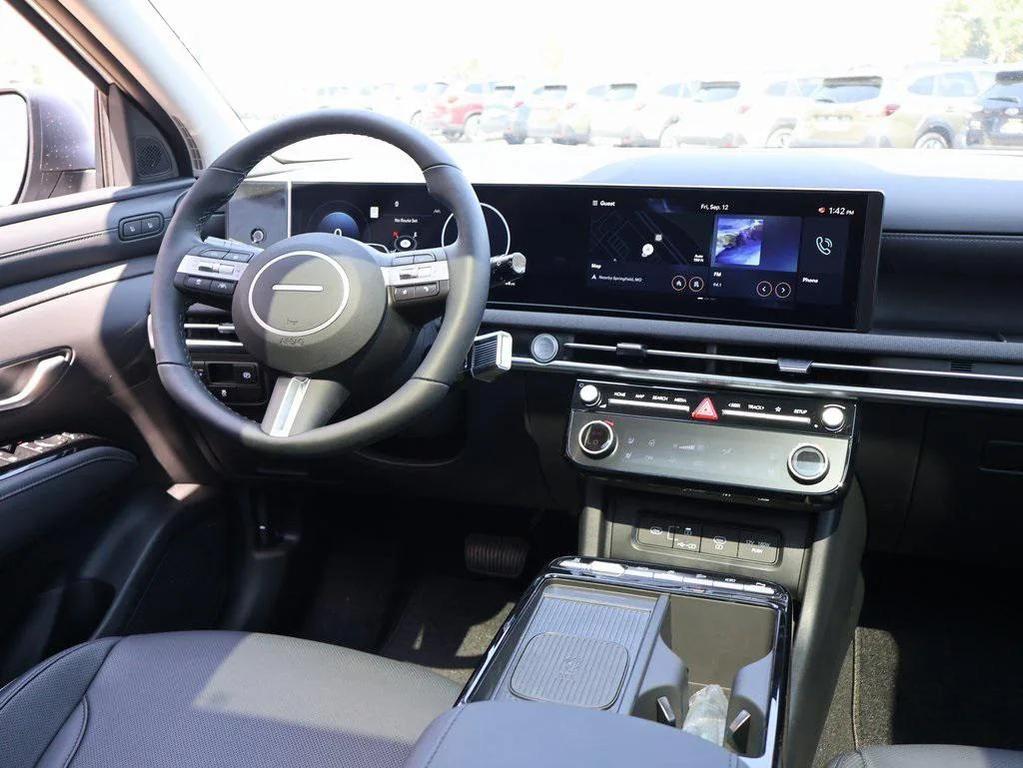 new 2025 Hyundai Tucson car, priced at $38,227