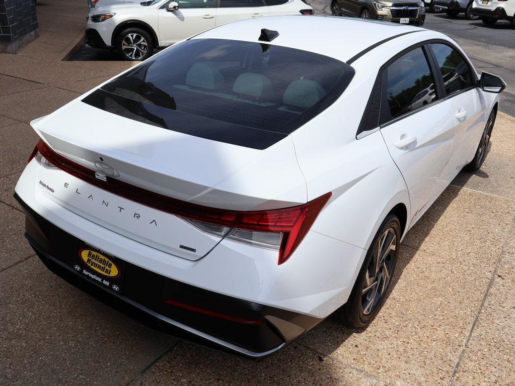 new 2025 Hyundai ELANTRA HEV car, priced at $31,267