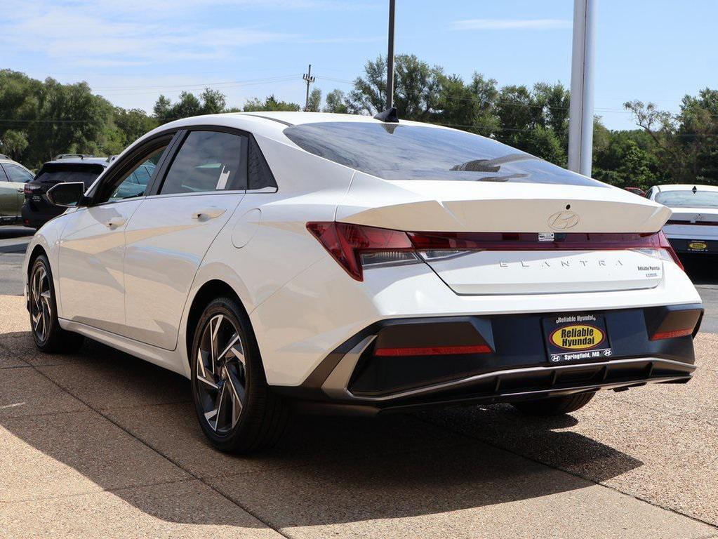 new 2025 Hyundai ELANTRA HEV car, priced at $29,477