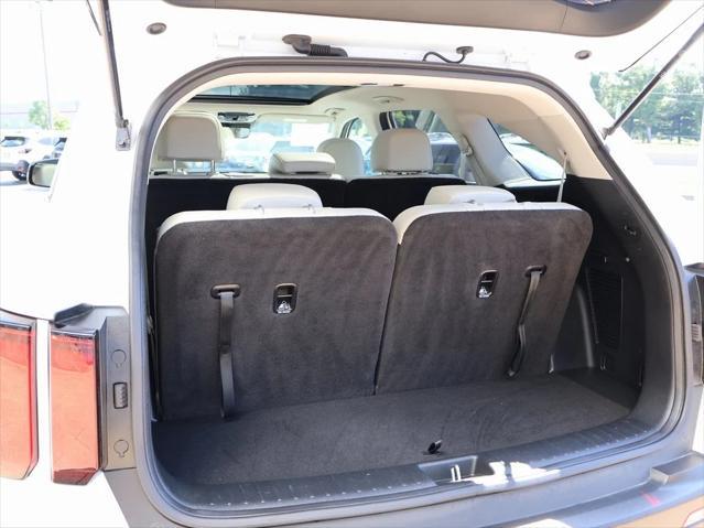 used 2023 Kia Sorento car, priced at $28,874