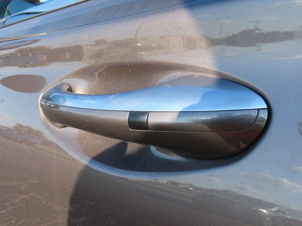 used 2020 Hyundai Santa Fe car, priced at $16,998