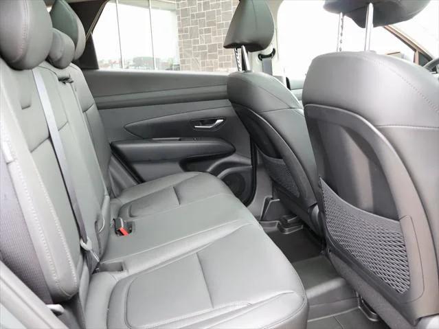 new 2025 Hyundai TUCSON Hybrid car, priced at $35,914