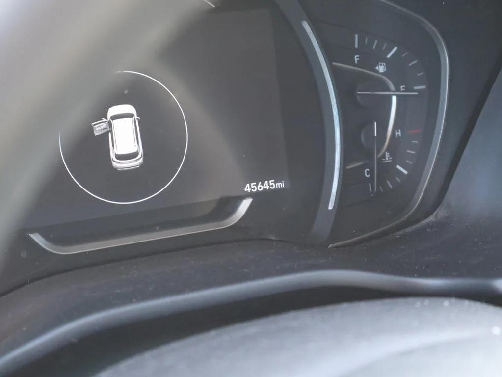 used 2020 Hyundai Santa Fe car, priced at $21,919