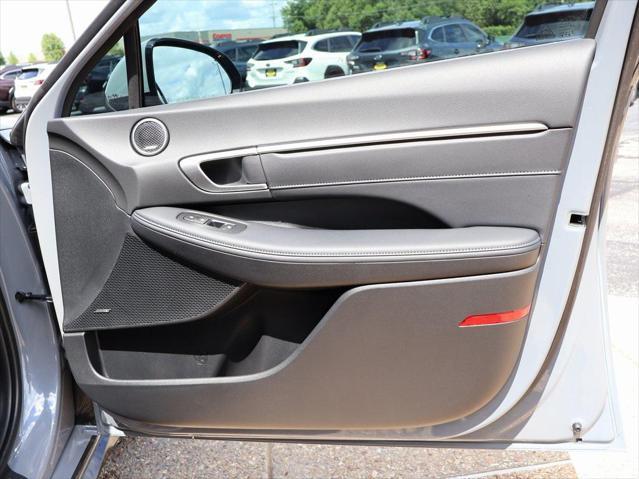 new 2025 Hyundai Sonata Hybrid car, priced at $36,781