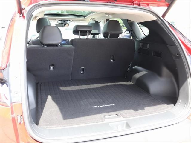 used 2025 Hyundai TUCSON Hybrid car, priced at $35,380