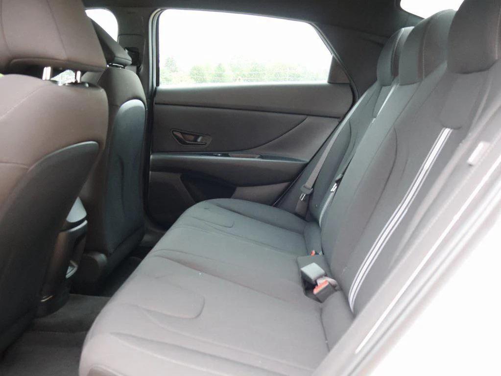 new 2025 Hyundai ELANTRA HEV car, priced at $25,977