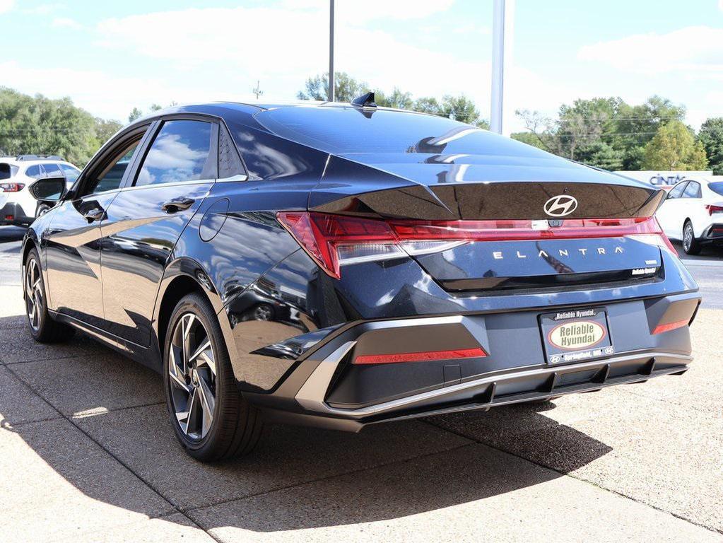new 2025 Hyundai ELANTRA HEV car, priced at $27,277