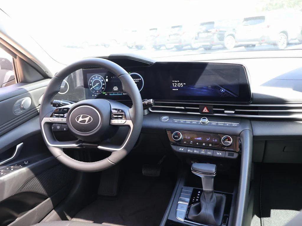new 2025 Hyundai ELANTRA HEV car, priced at $27,277