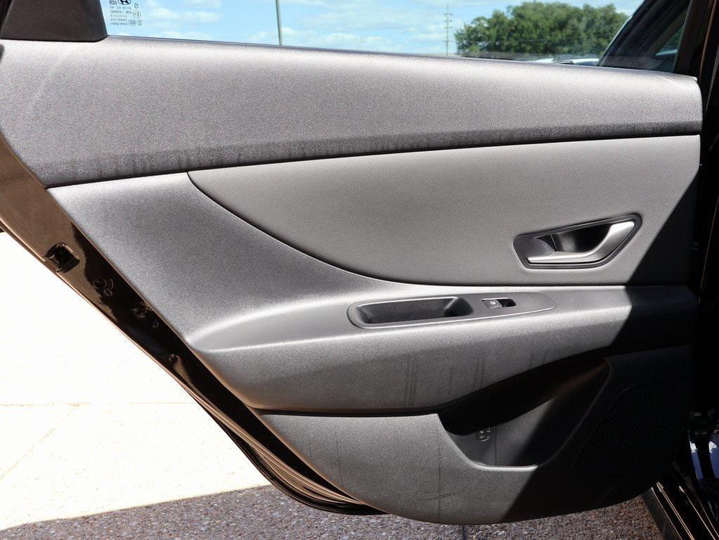 new 2025 Hyundai ELANTRA HEV car, priced at $27,277