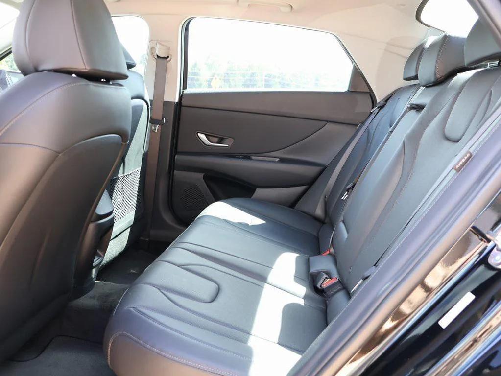 new 2025 Hyundai ELANTRA HEV car, priced at $27,277