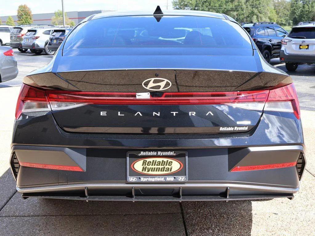 new 2025 Hyundai ELANTRA HEV car, priced at $27,277
