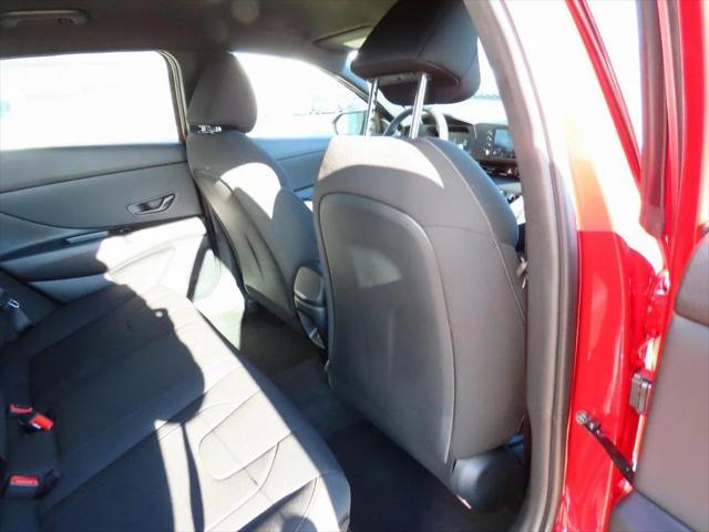 new 2025 Hyundai Elantra car, priced at $24,319