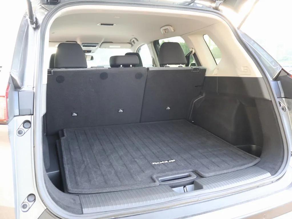 used 2023 Nissan Rogue car, priced at $21,157