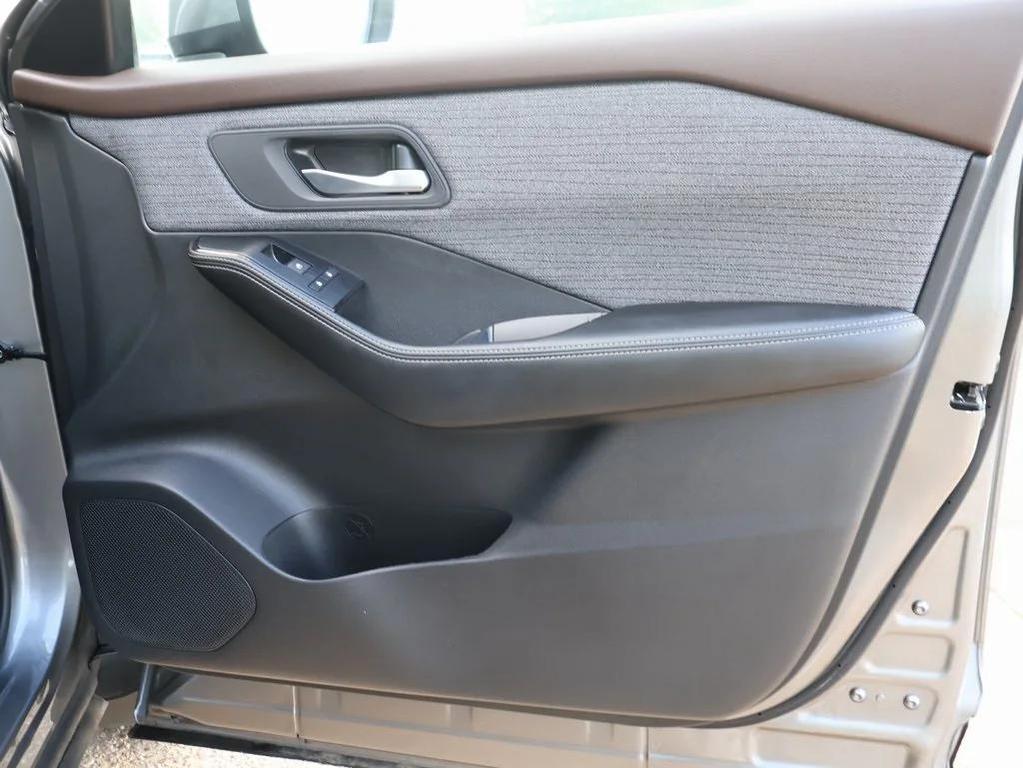 used 2023 Nissan Rogue car, priced at $21,157