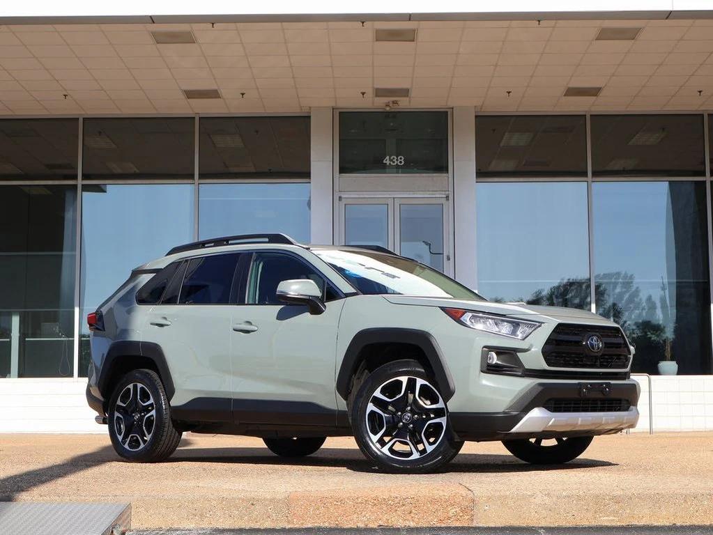 used 2020 Toyota RAV4 car, priced at $27,803