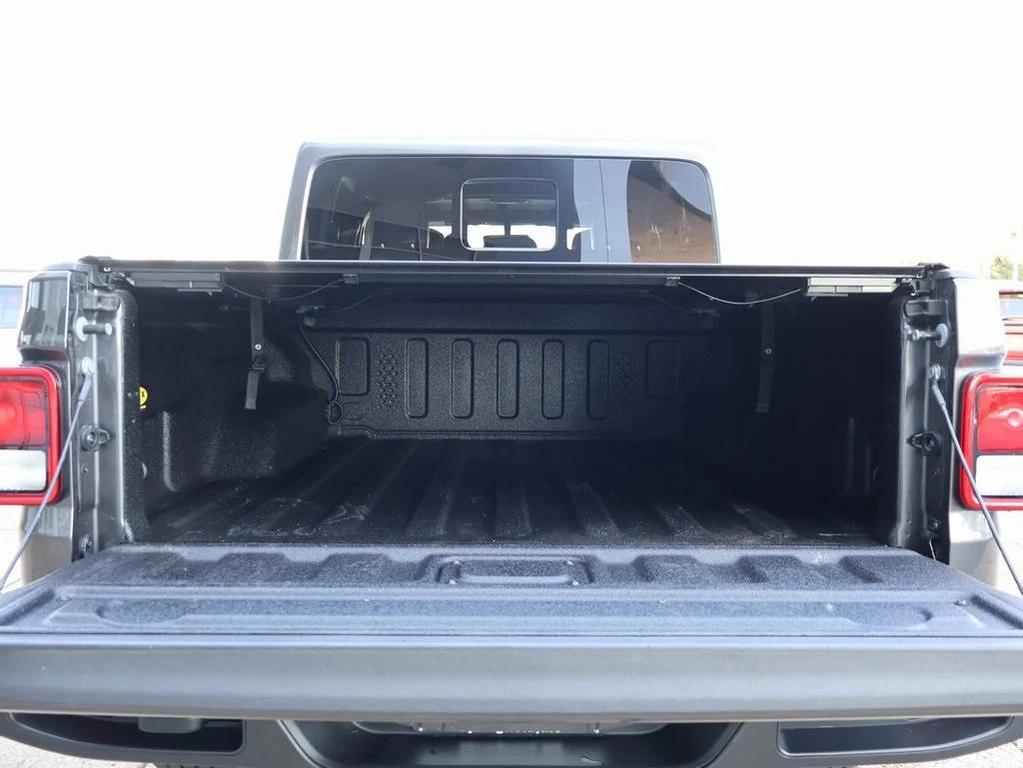 used 2021 Jeep Gladiator car, priced at $29,587